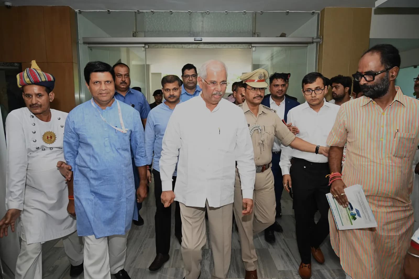 A senior dignitary arrives at the Bihar Chapter