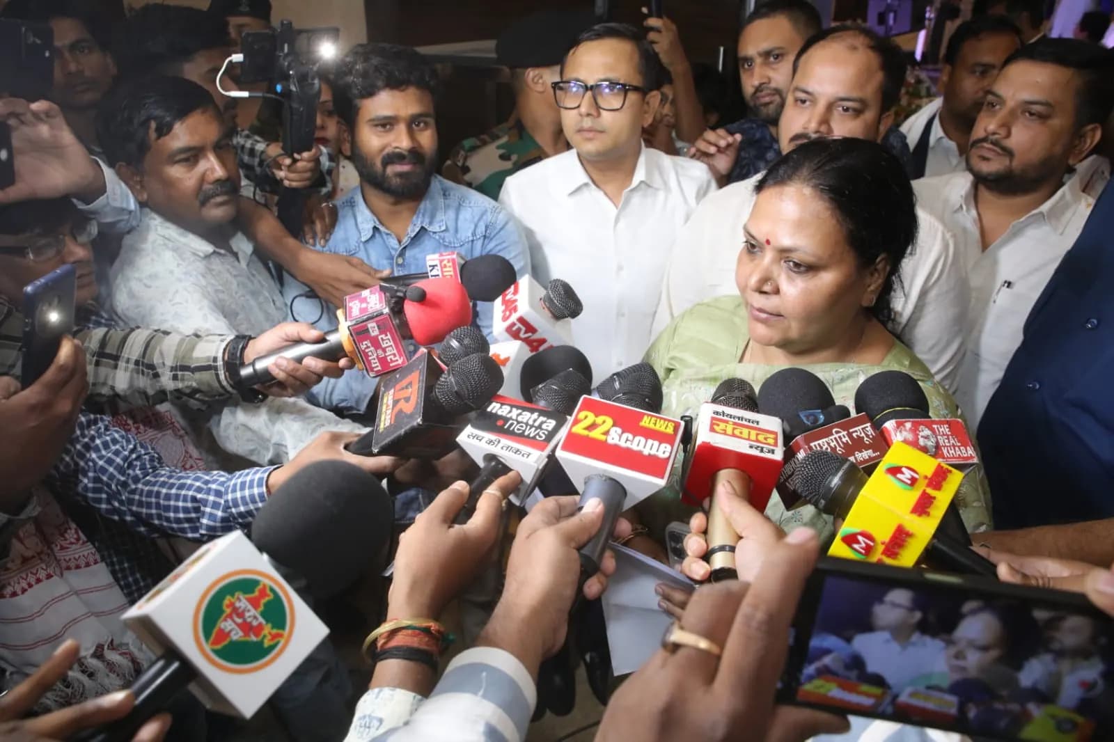 Chief guest speaks to the press at the Jharkhand Conclave